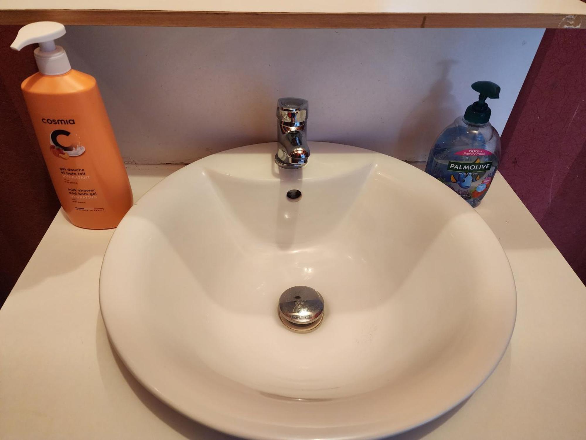 Appartement Duplex F2 Tout Confort Proche Centre Ville Avec Parking Gratuit Montluçon Eksteriør bilde