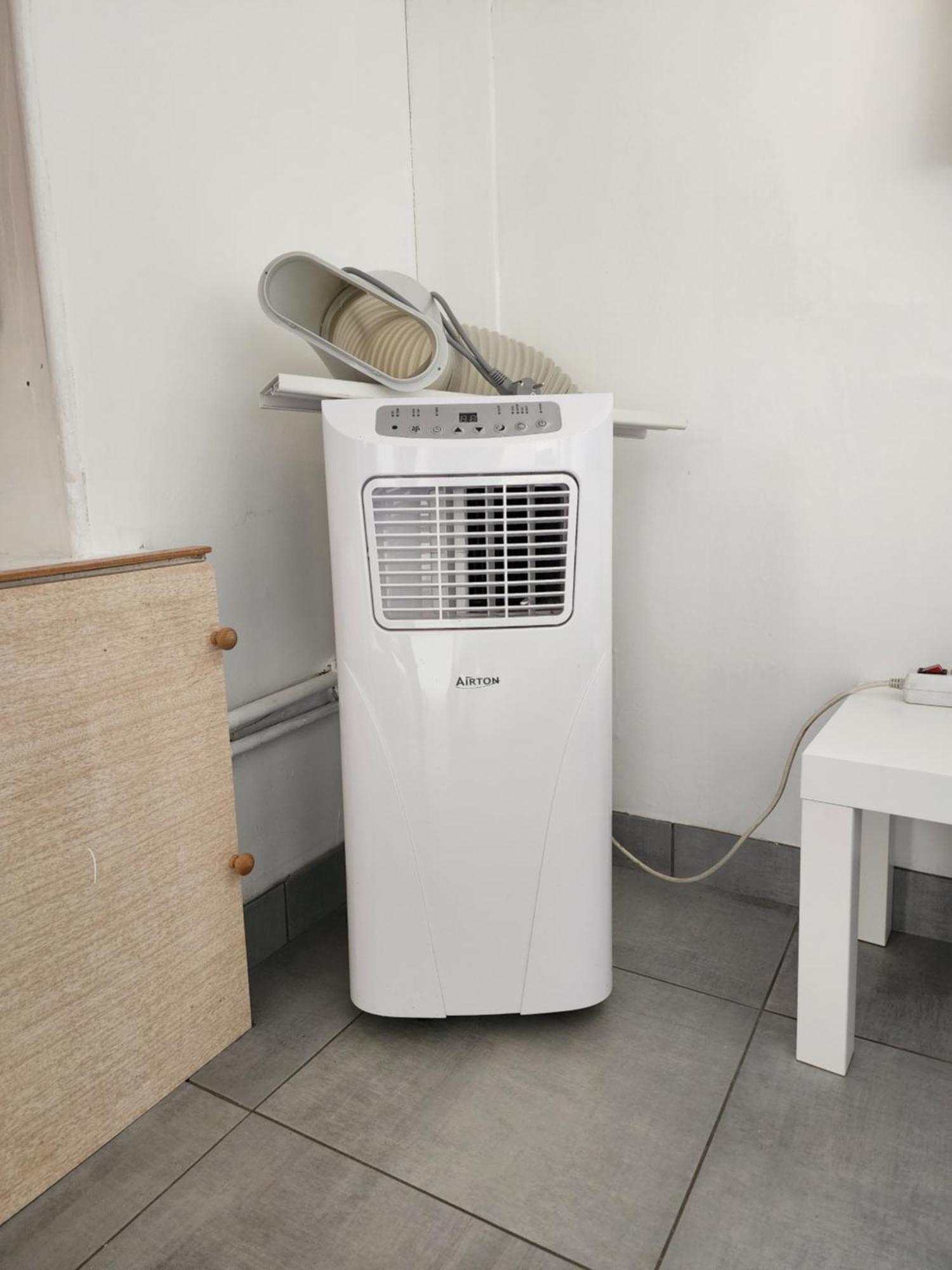 Appartement Duplex F2 Tout Confort Proche Centre Ville Avec Parking Gratuit Montluçon Eksteriør bilde